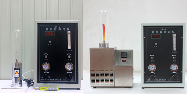 JF-3型數顯氧指數測定儀（左）與JF-3型A溫控款數顯氧指數測定儀（右）對比圖